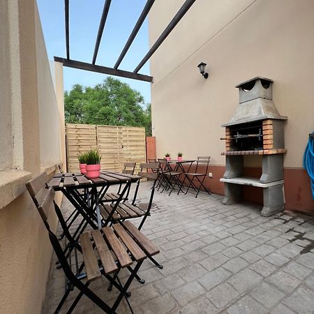 Apartamentos Sevilla Deluxe Rosales Los Rosales  Kültér fotó