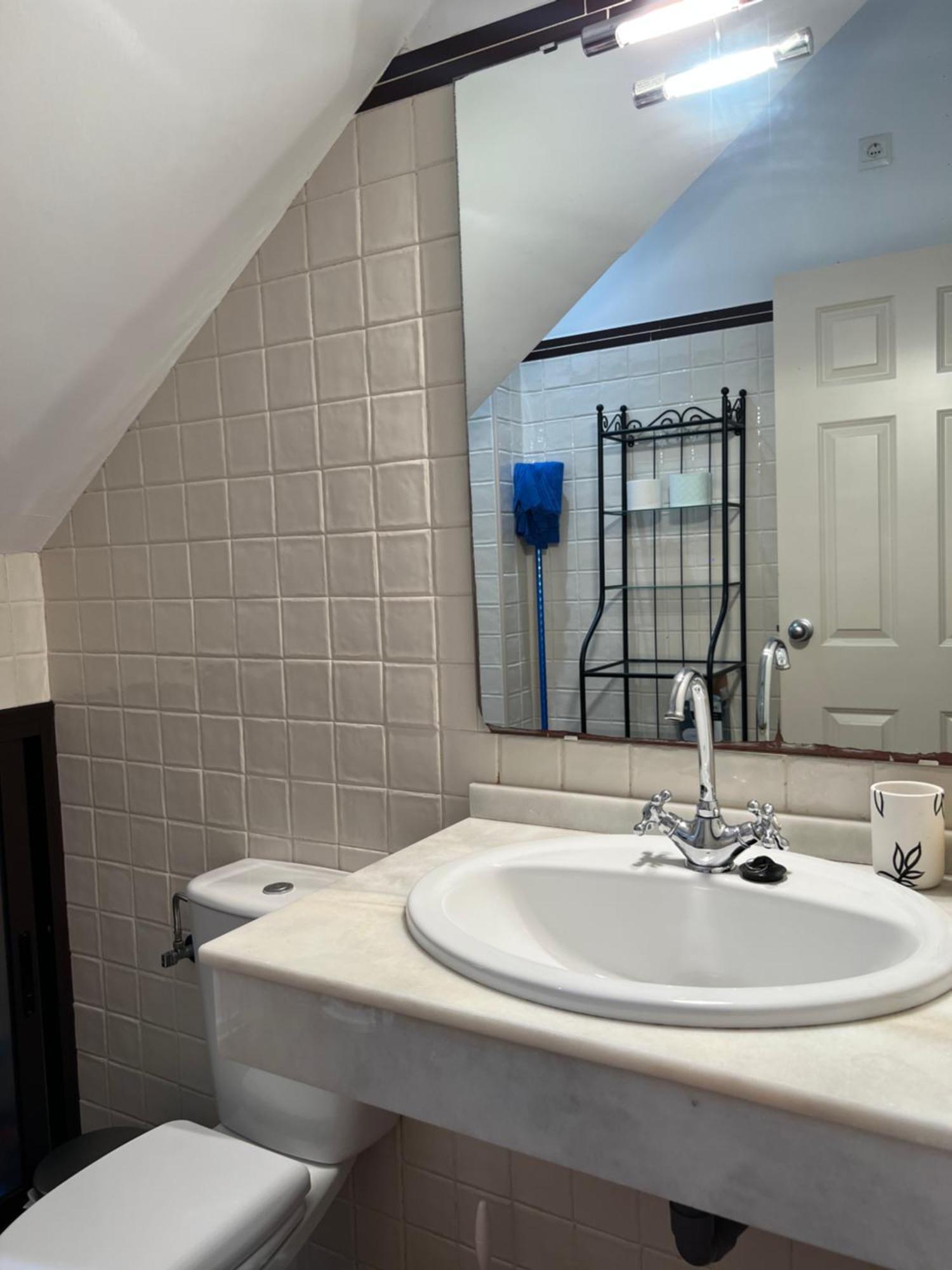 Apartamentos Sevilla Deluxe Rosales Los Rosales  Kültér fotó