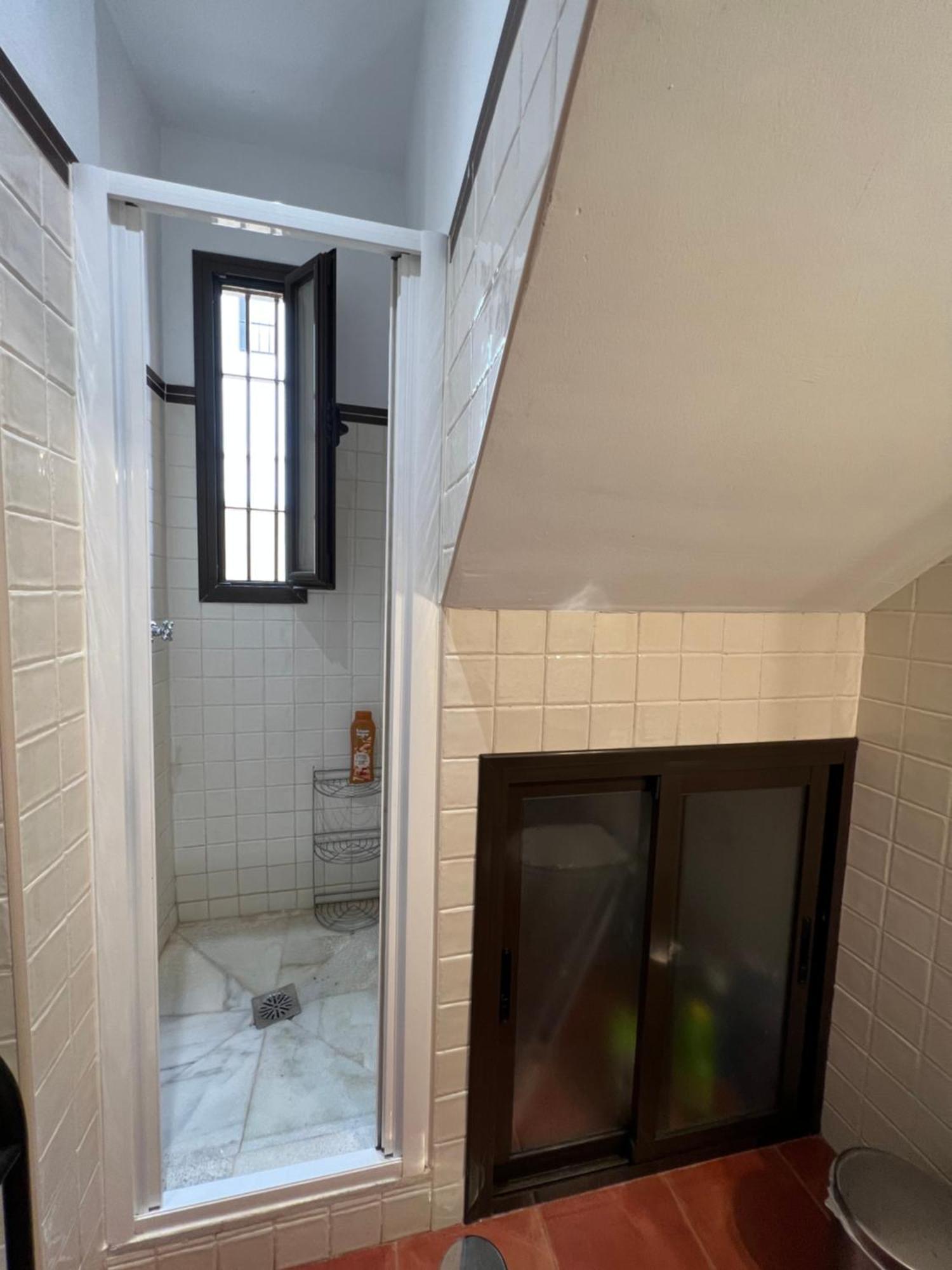 Apartamentos Sevilla Deluxe Rosales Los Rosales  Kültér fotó